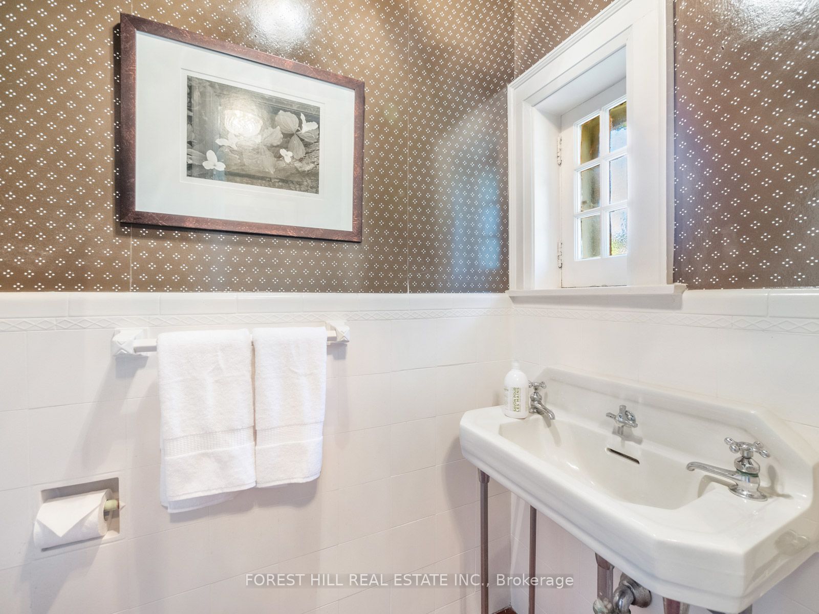 18-glen-cedar-road-toronto-C9300869-38