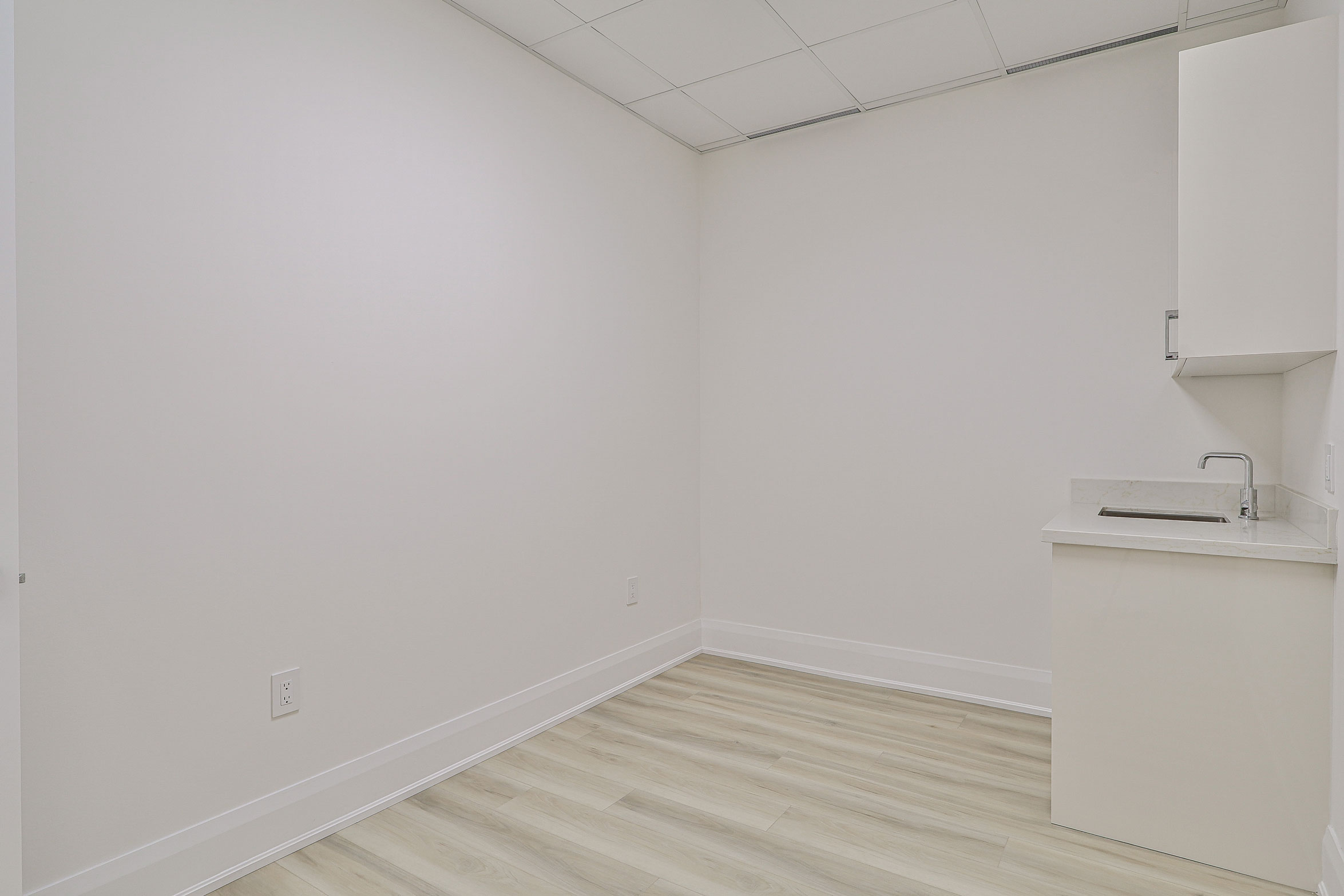 1275 finch avenue west - dr rooms - 7