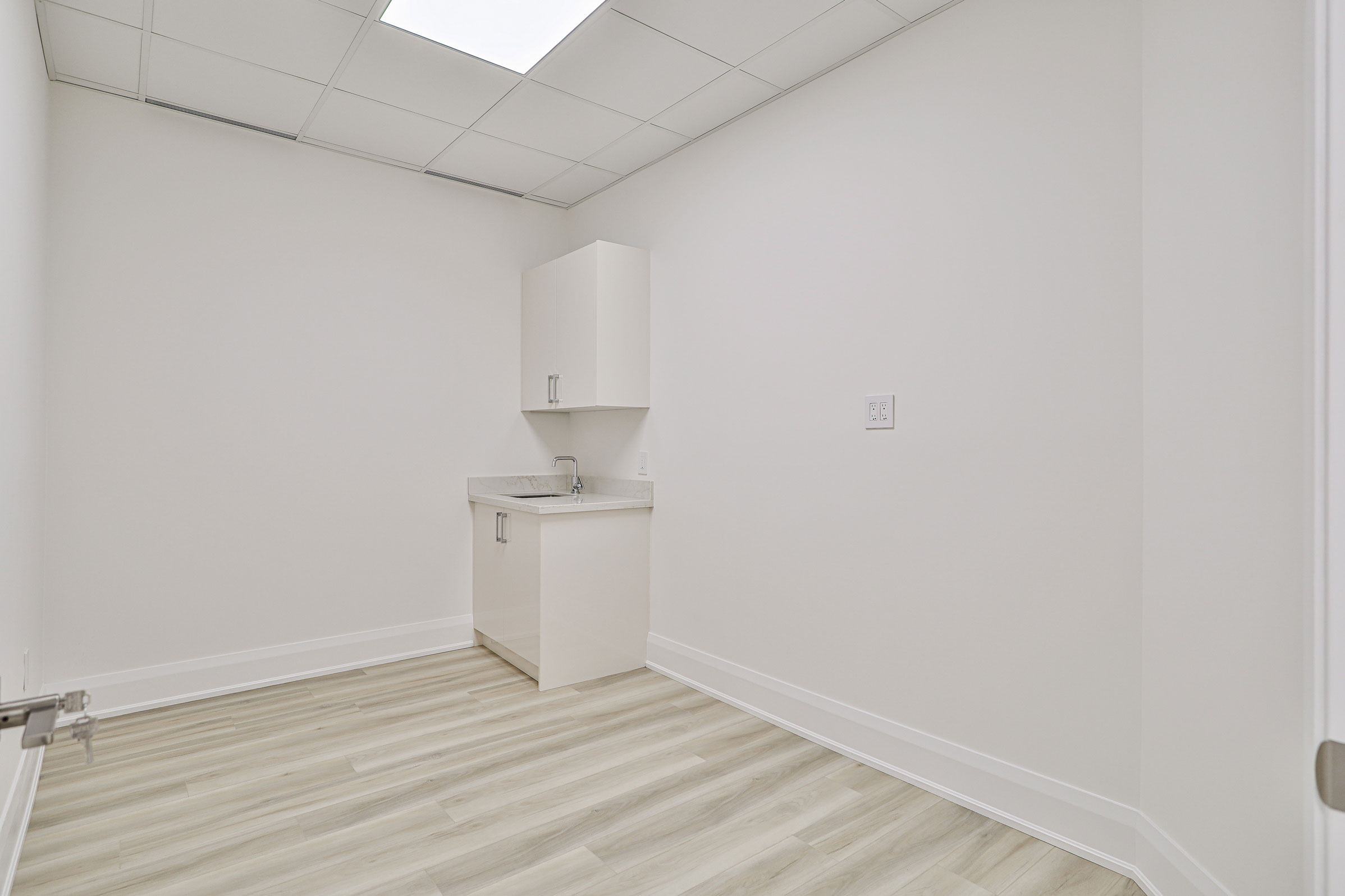 1275 finch avenue west - dr rooms - 9
